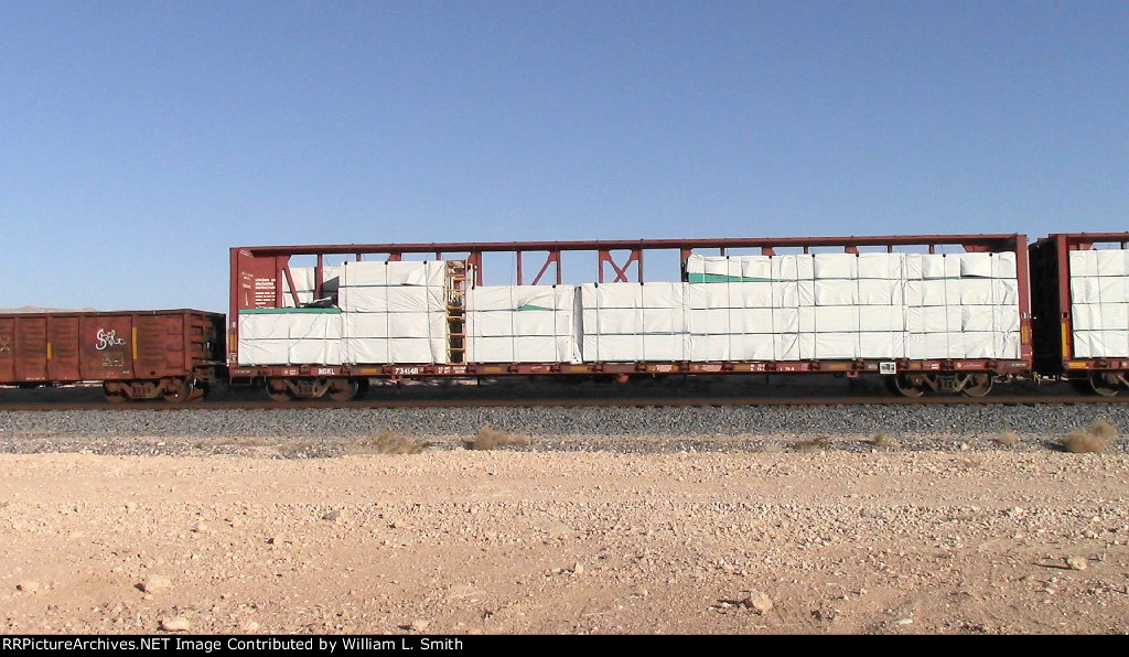 EB Manifest Frt at Erie NV W-Pshr -110